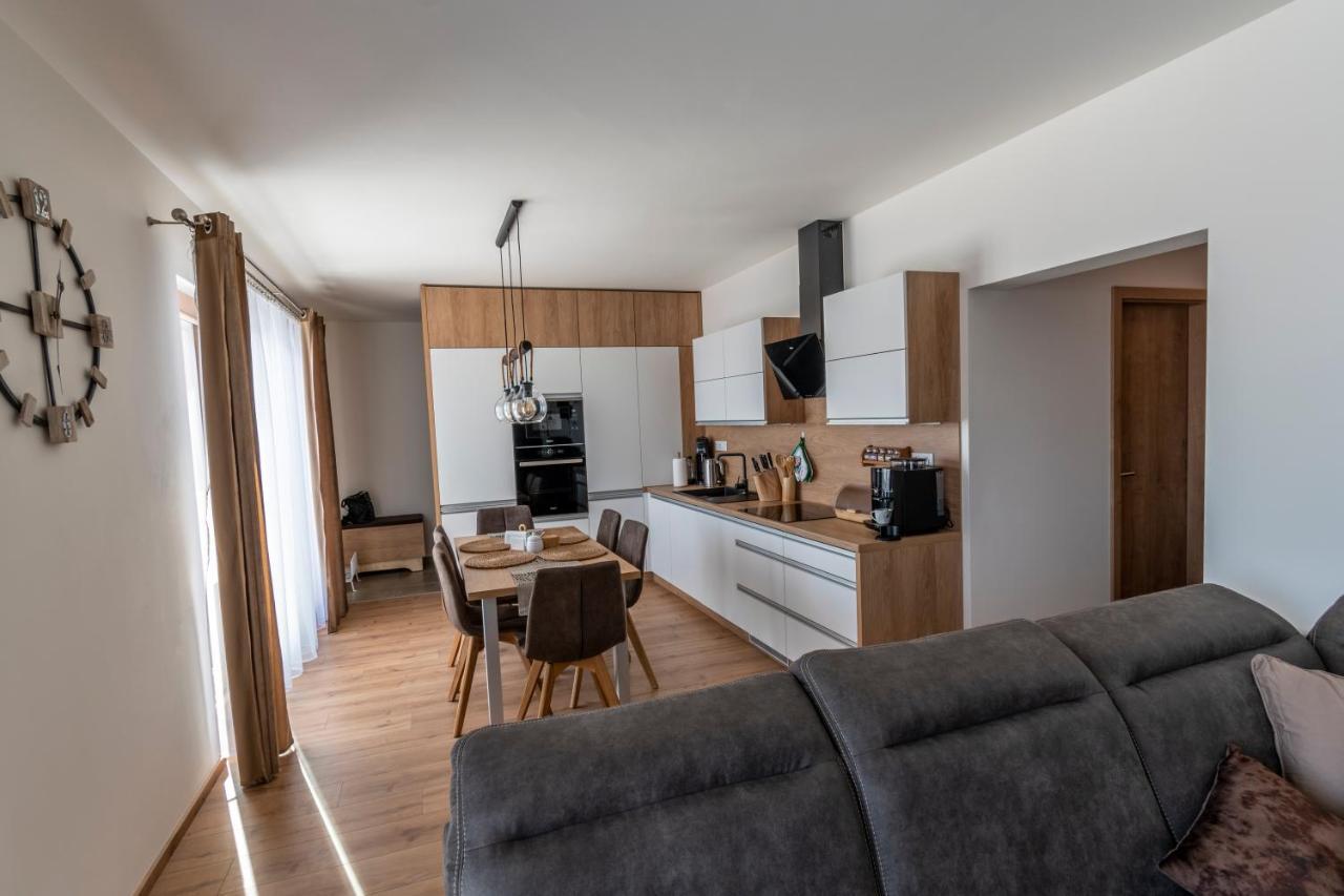 Apartman Jesienka, Hillside Dolny Kubin Buitenkant foto